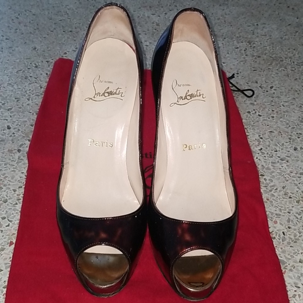 Christian Louboutin Very Prive